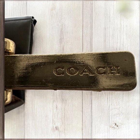 Collector's item: NWT Coach Card Case In Signature Canvas Coach Radial Rainbow - Picture 3 of 5